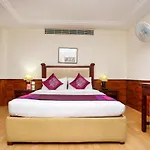 Oyo 10719 Mermaid Hotel