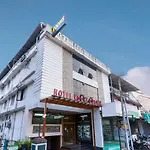 Hotel Kochi Crown