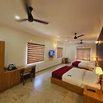 Esaa Airport Hotel