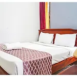 Noel Apartments