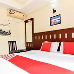 Metro Kochi Business Hotel