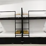 Hostel Stayzo