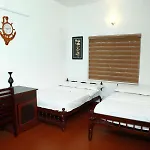 Back Packers Cochin Villa