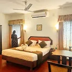 Mango Tree Inn