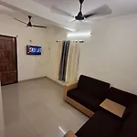 Skylux Service Apartments