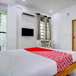 Hotel O New Famy Home