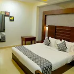 Club 99 Suites