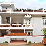 33 Heritage Avenue