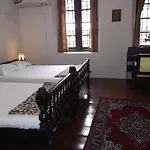 Madeleine Inn
