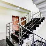 Treebo Petals Suites
