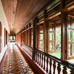 Chittoor Kottaram Royal Mansion - A Cgh Earth Saha Experience