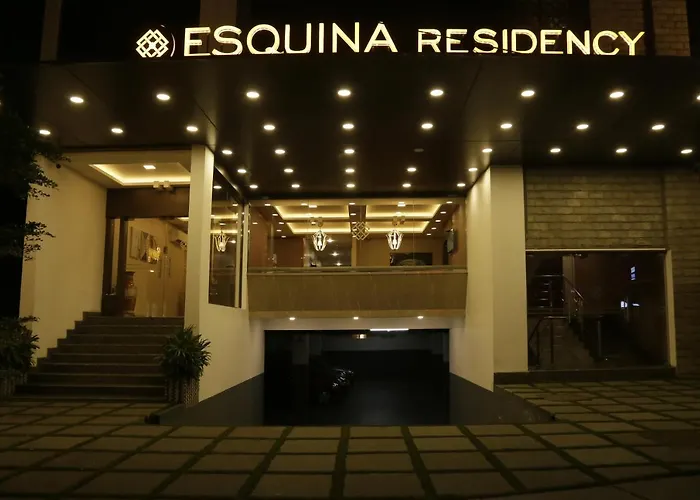 Esquina Residency