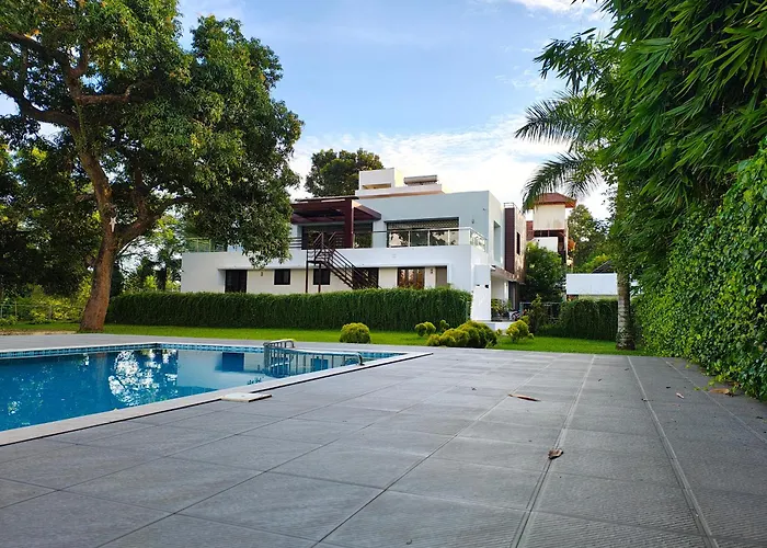 Nadhiyoram River Retreat