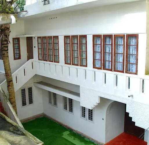 Jojies Homestay Fortkochi