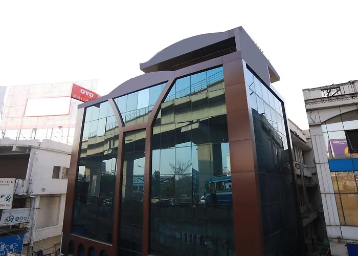 Oyo 7771 Ern Station