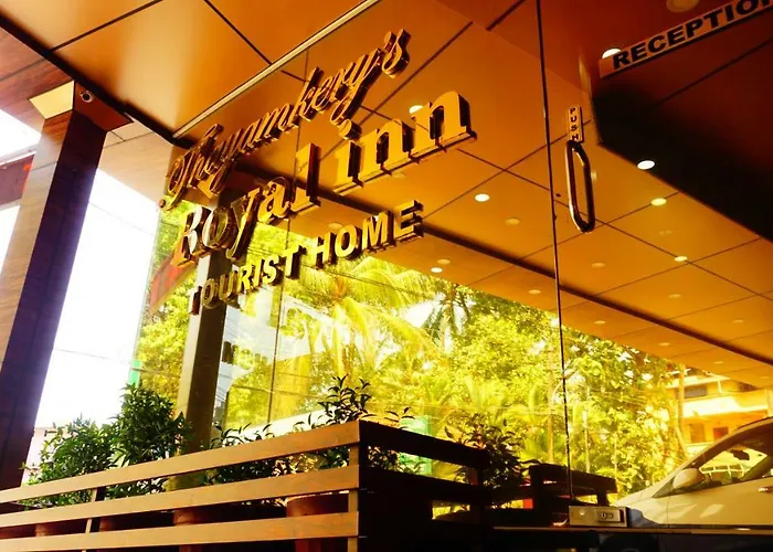 Thayamkery\'S Royal Inn
