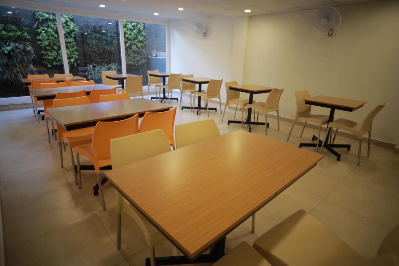 Zoot Infopark 3*