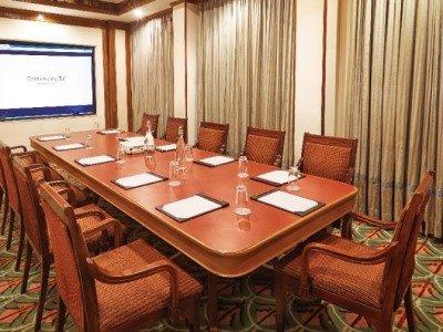 Vivanta Ernakulam, Marine Drive Hotel