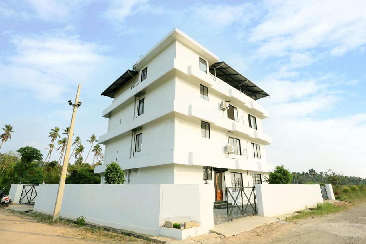 Flagship Camp Mars Apartments, Hotel Kochi