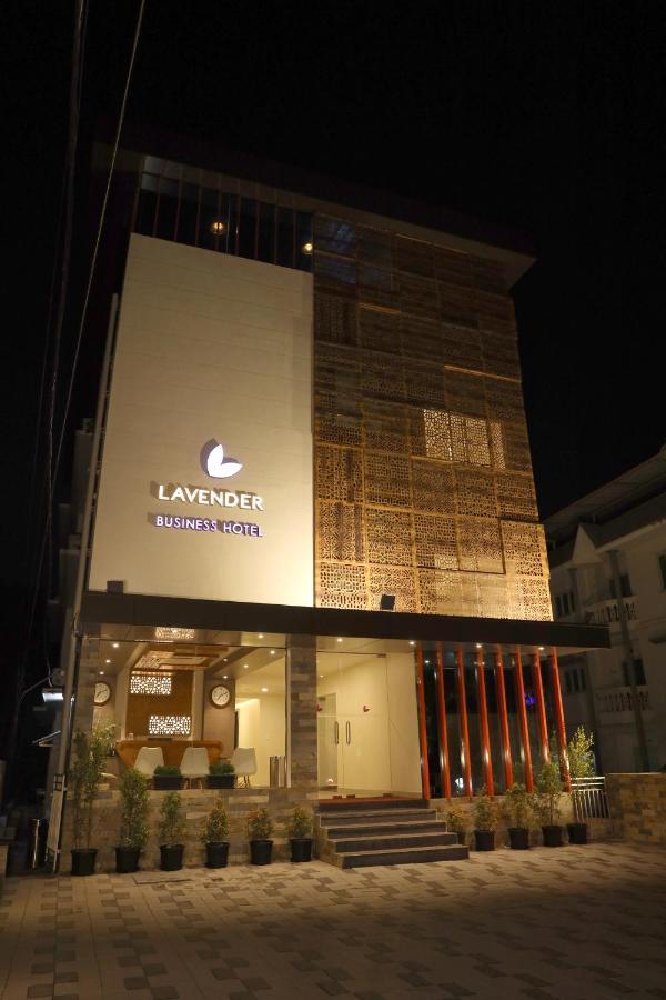 Lavender Infopark Hotel 3*
