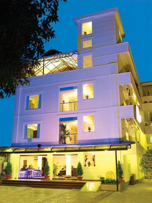 Centre Point Hotel