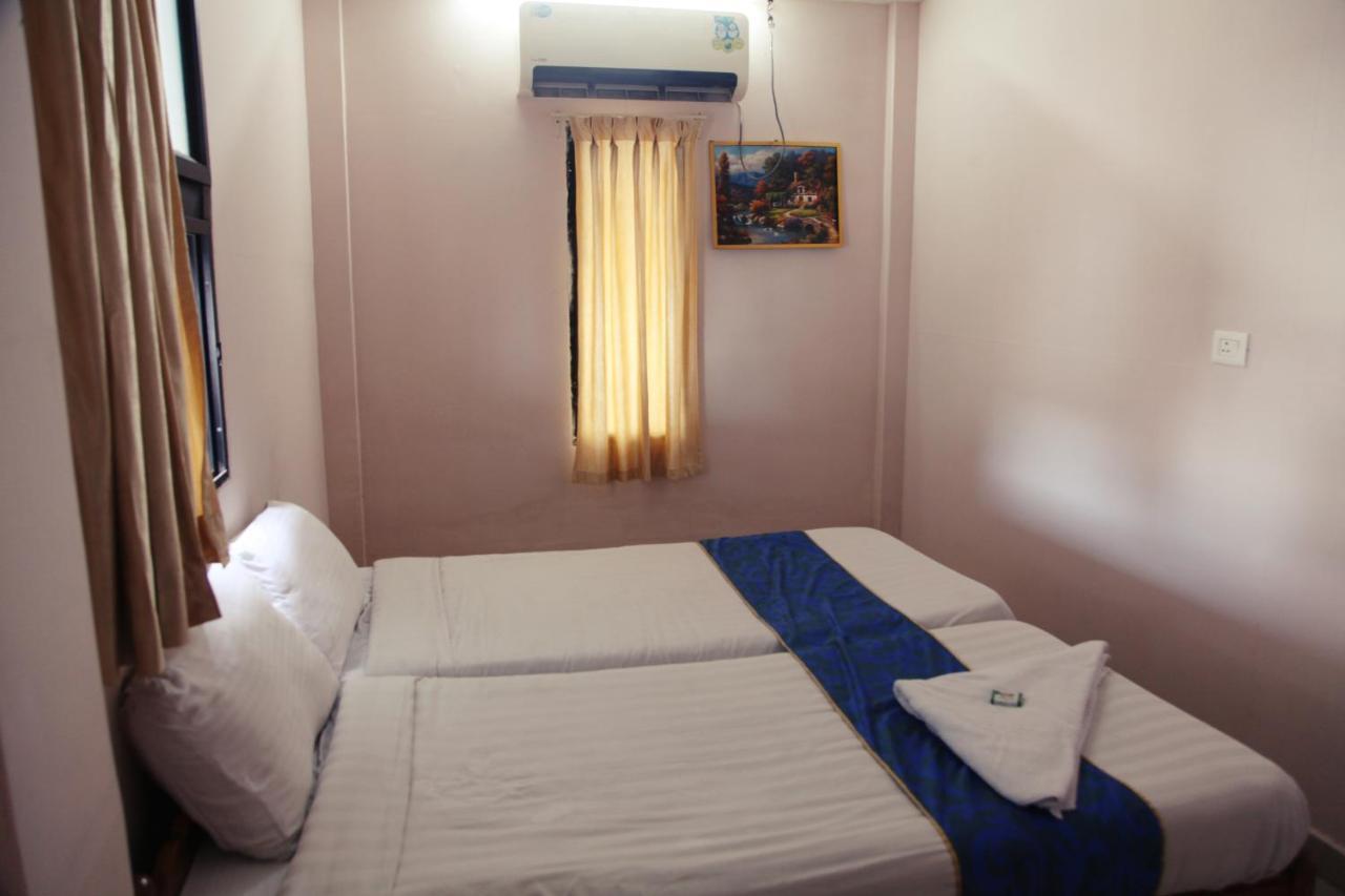 Tri-star Regency Hotel Kochi