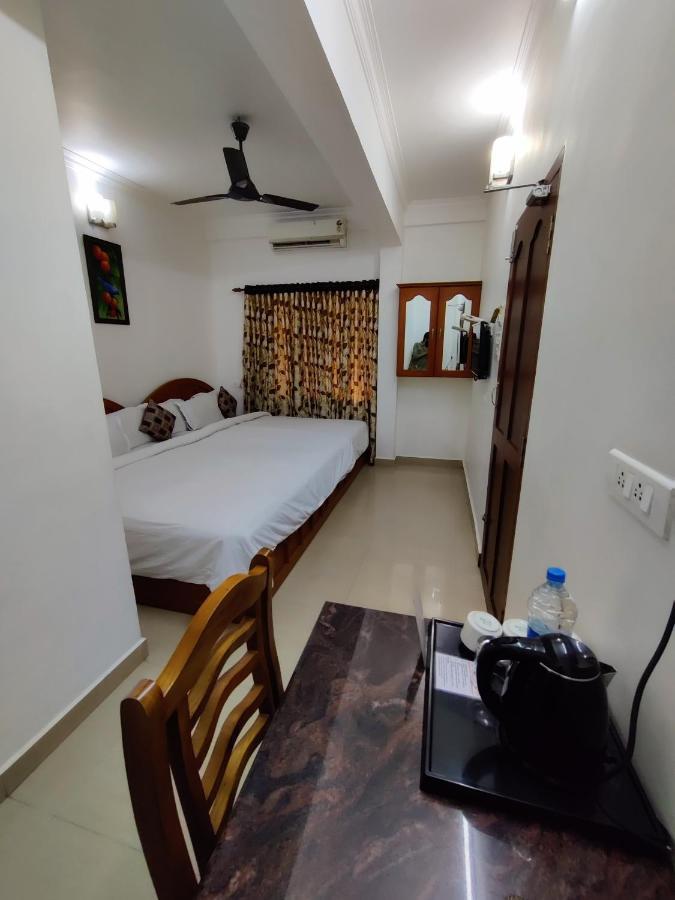 Thayamkery's Royal Hotel Kochi
