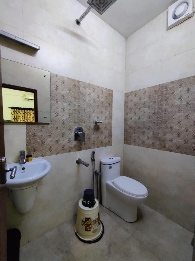 Hotel Thayamkery's Royal
