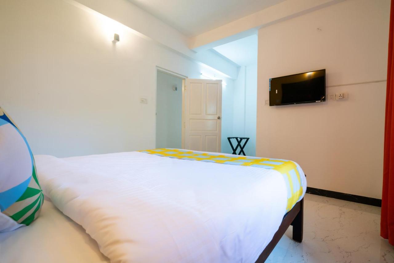 Oyo Flagship 75923 Ace Homes Hotel 3*