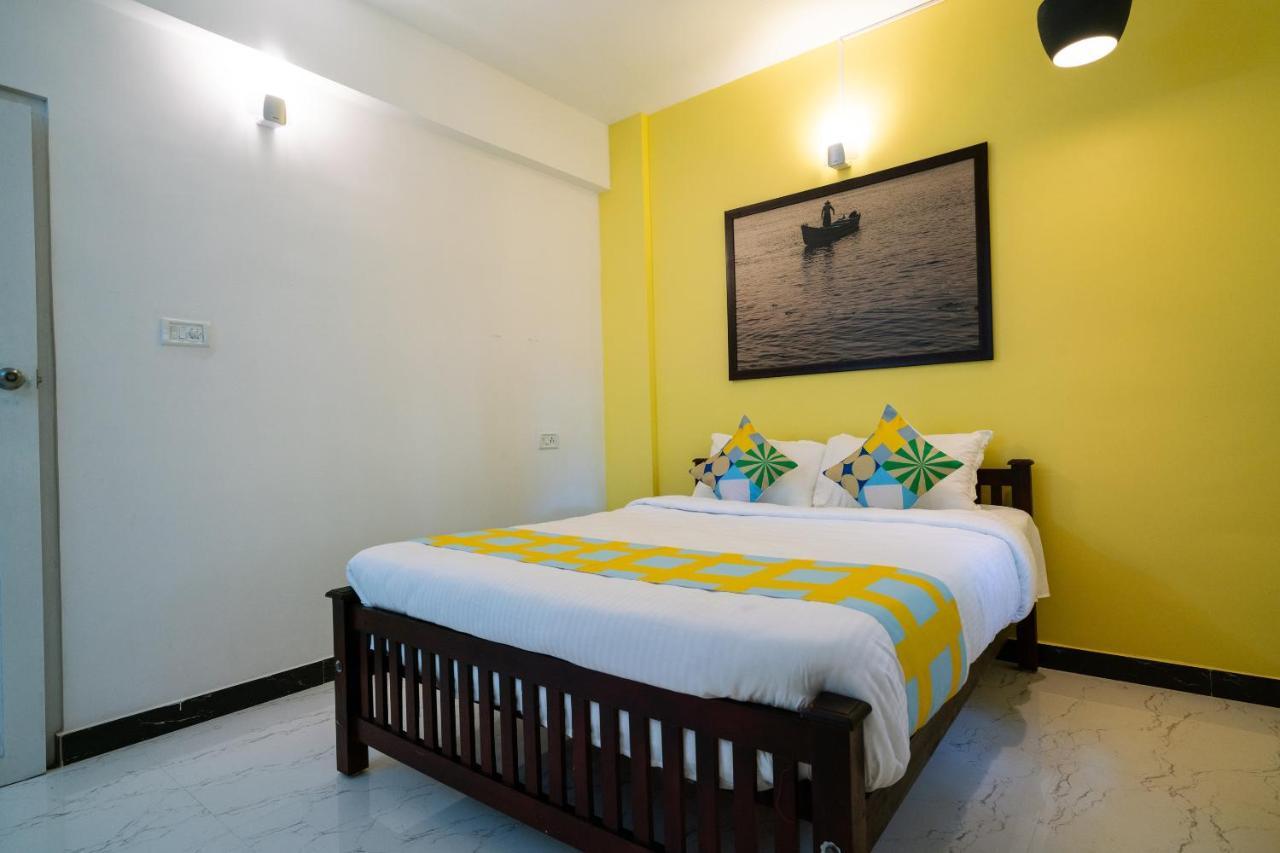 Oyo Flagship 75923 Ace Homes 3*