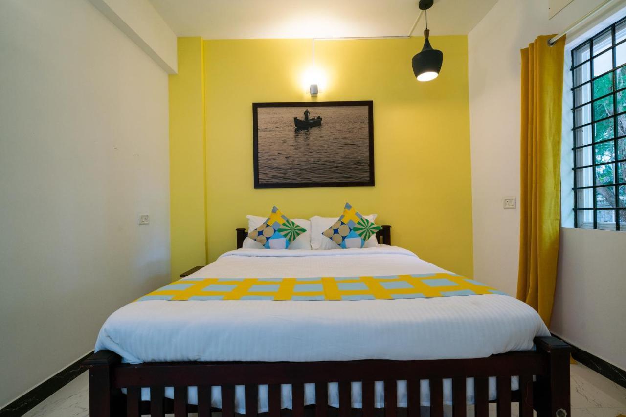 Oyo Flagship 75923 Ace Homes