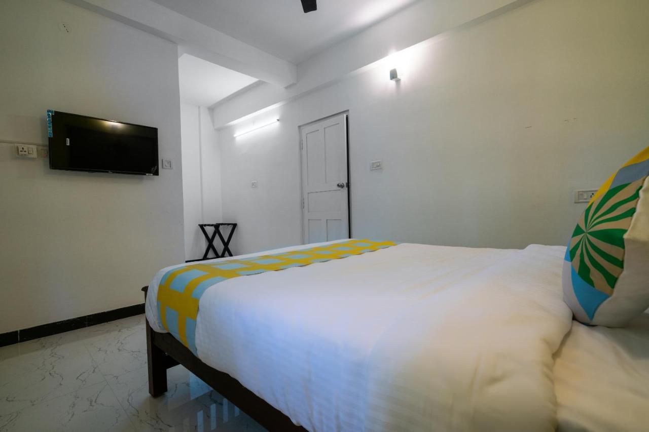 Hotel Oyo Flagship 75923 Ace Homes Kochi