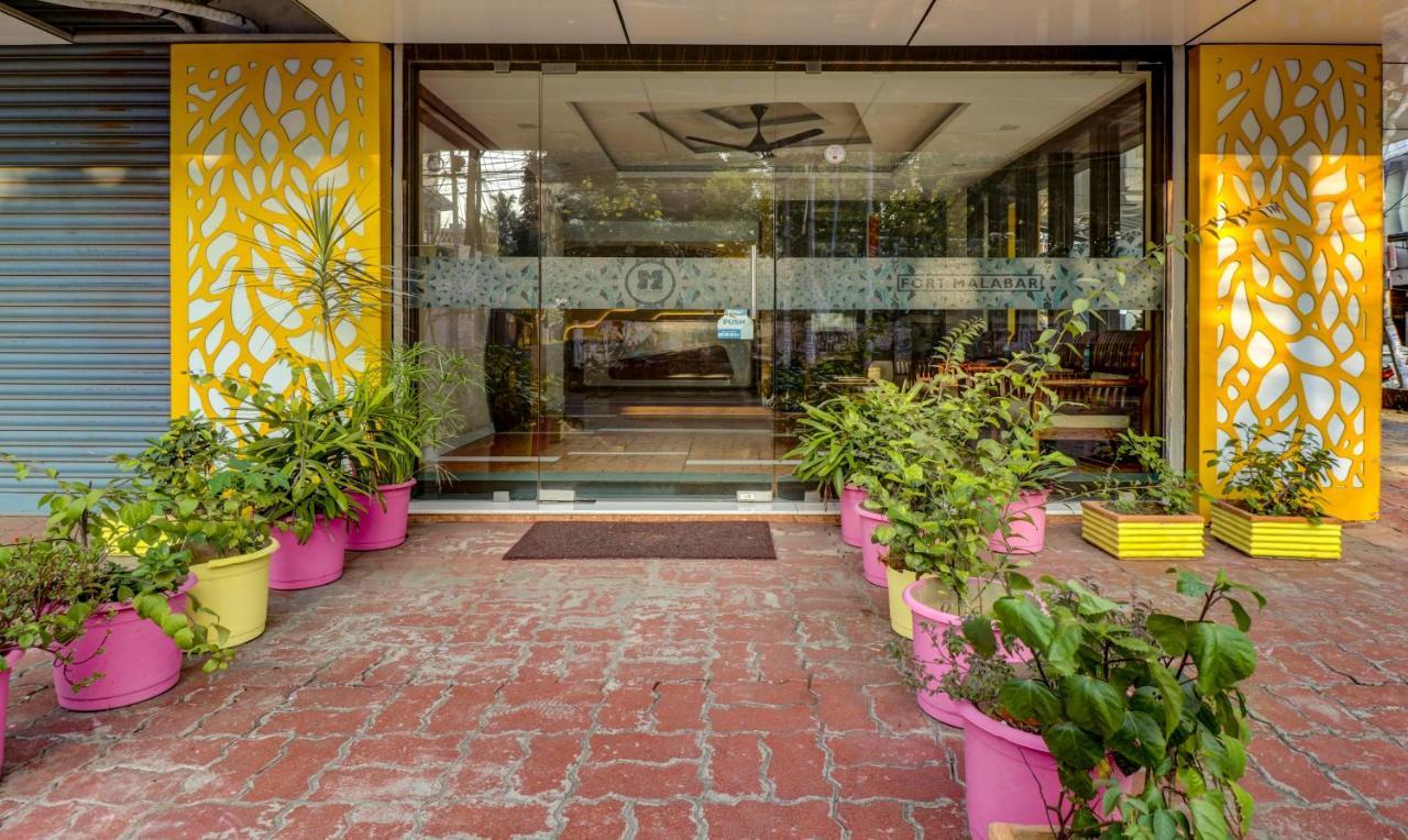 Hotel Treebo Trend Malabar North Railway Station