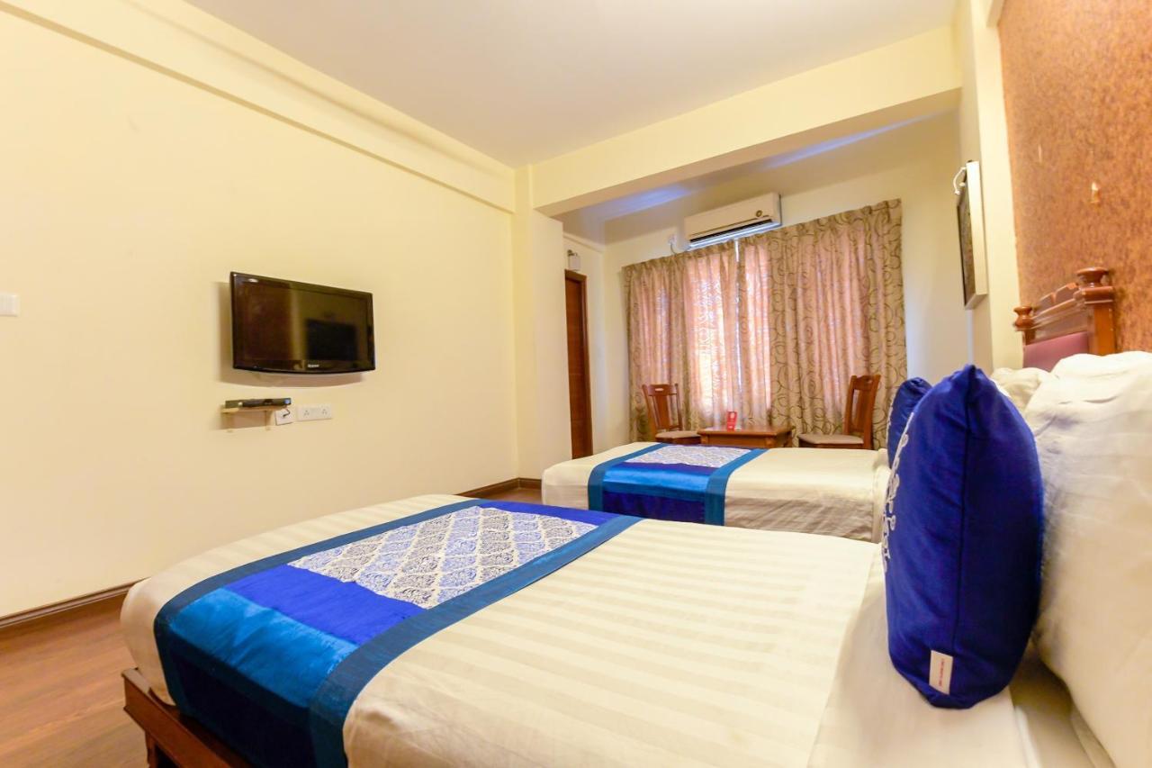 Hotel Oyo 4802 Cochin Residency Kochi