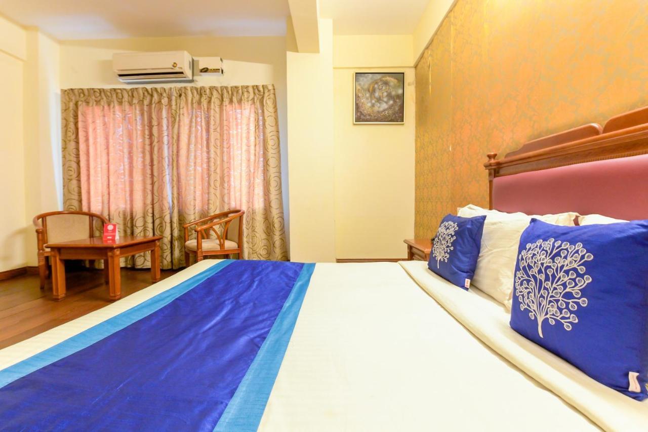 Hotel Oyo 4802 Cochin Residency 3*