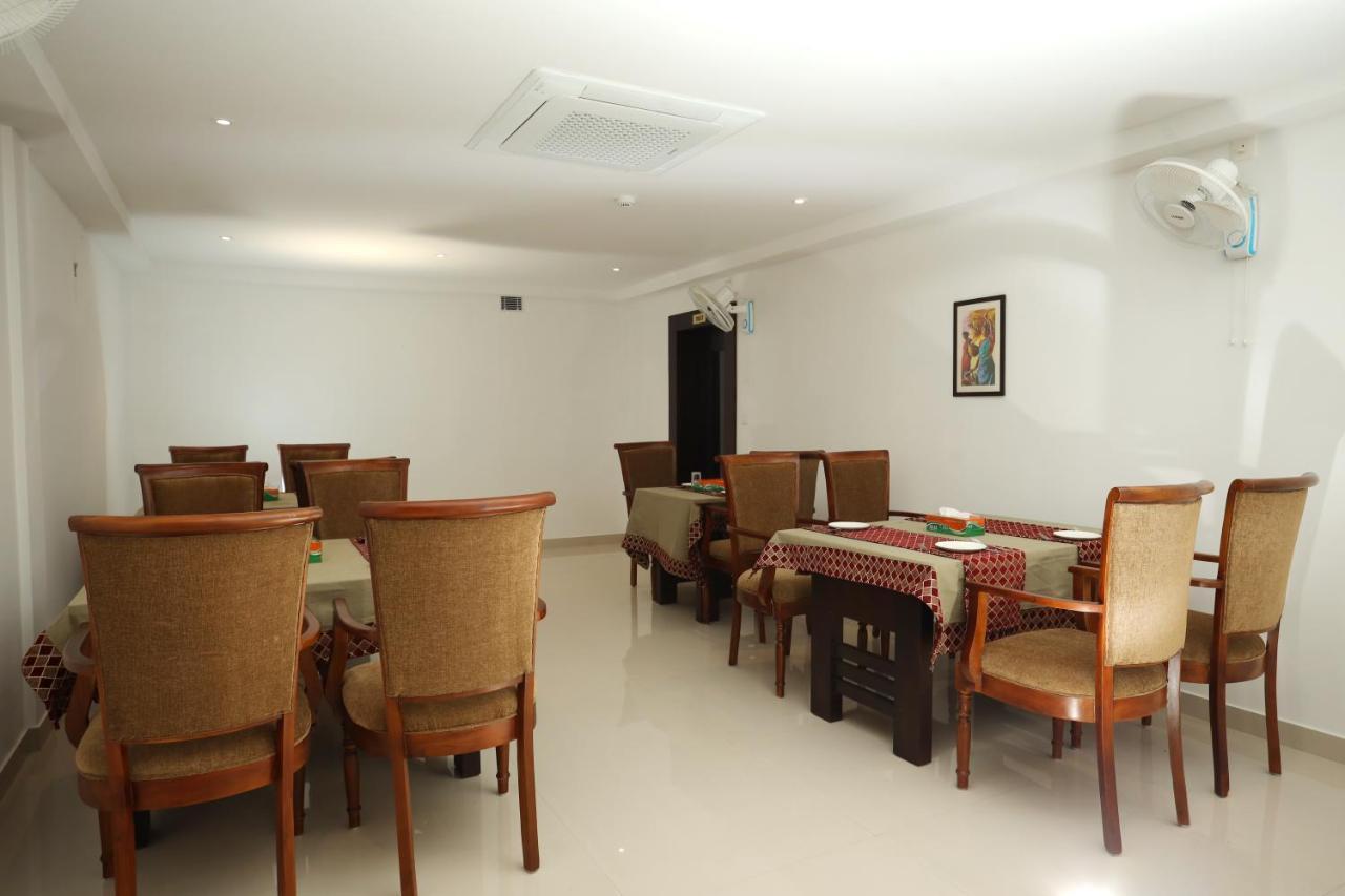 Loveland Residency Hotel 4*