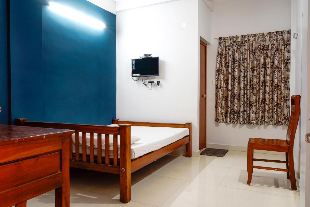 Hotel Reach Residency
