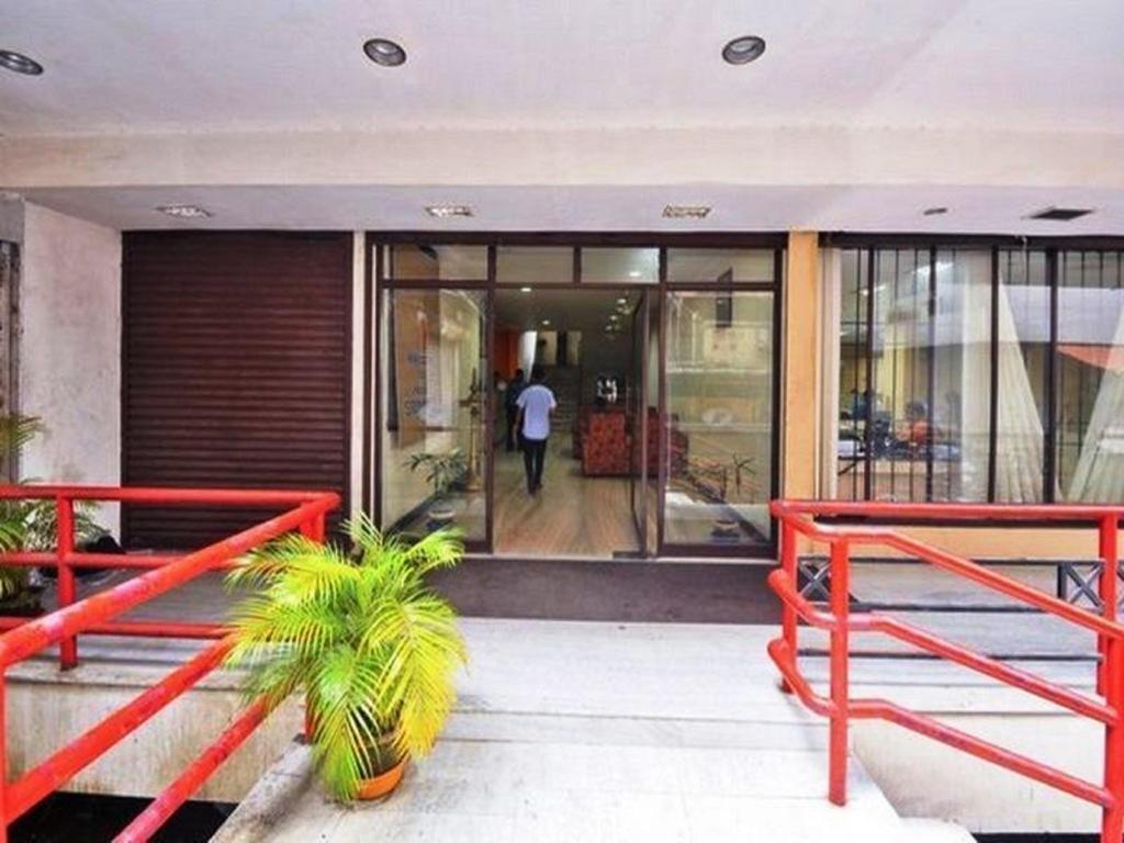Srinivas Hotel Kochi