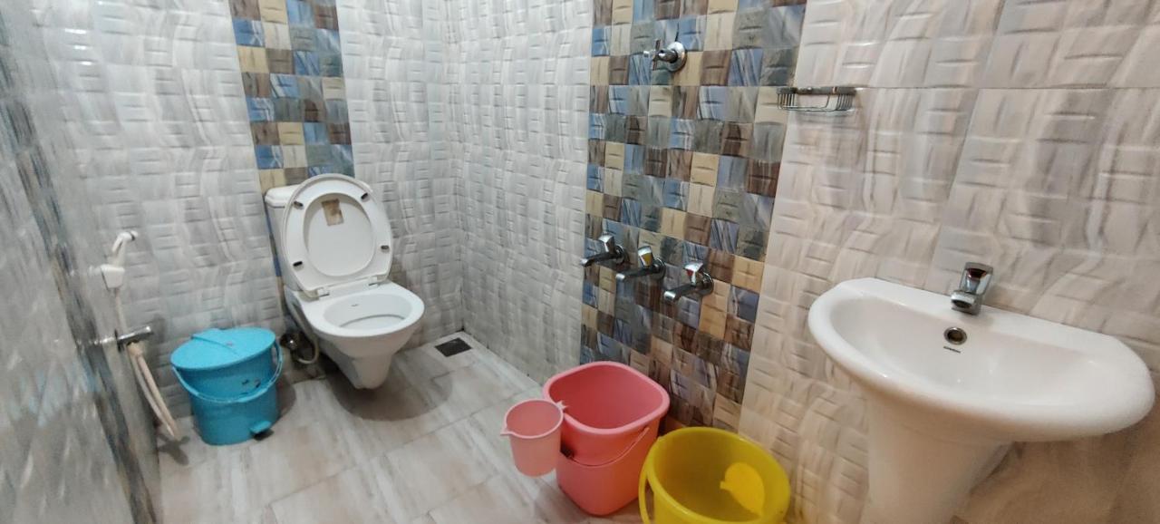 Homestay Peniel Residency *