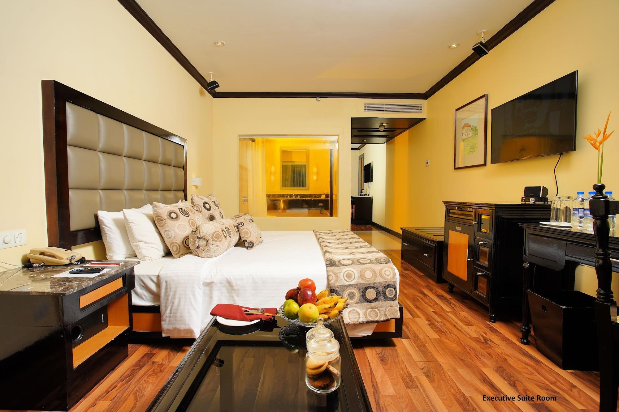 Vivanta Ernakulam, Marine Drive 5*