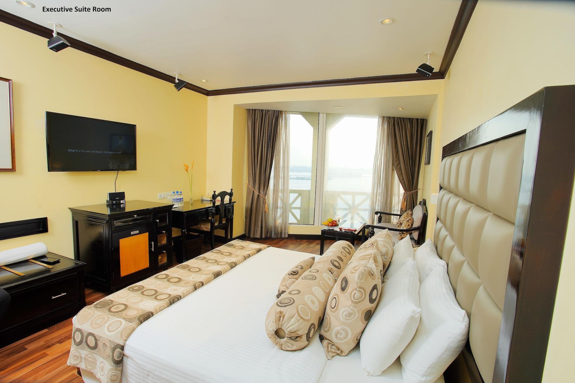 Vivanta Ernakulam, Marine Drive Kochi