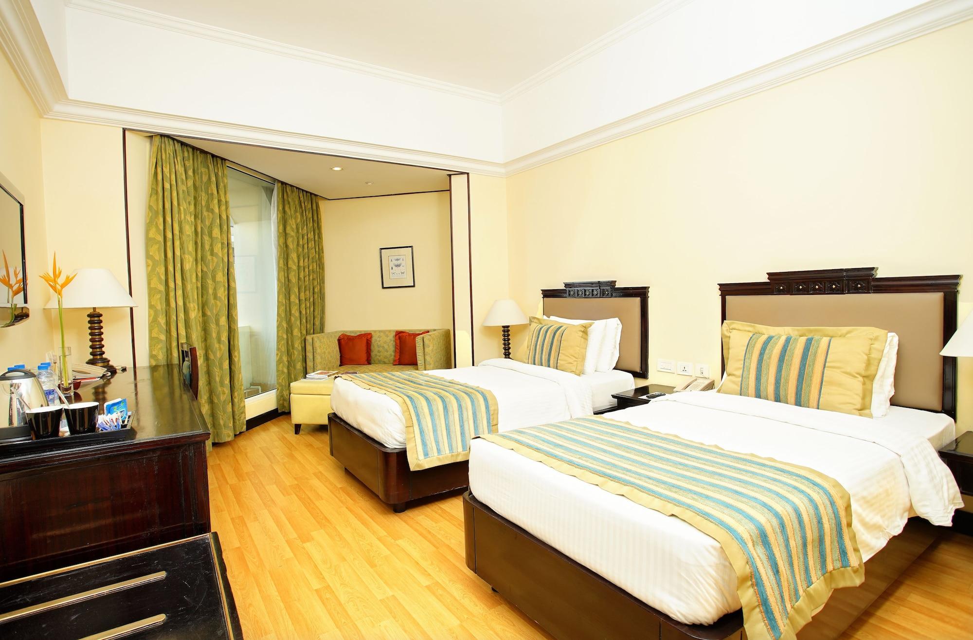 Vivanta Ernakulam, Marine Drive Hotel Kochi