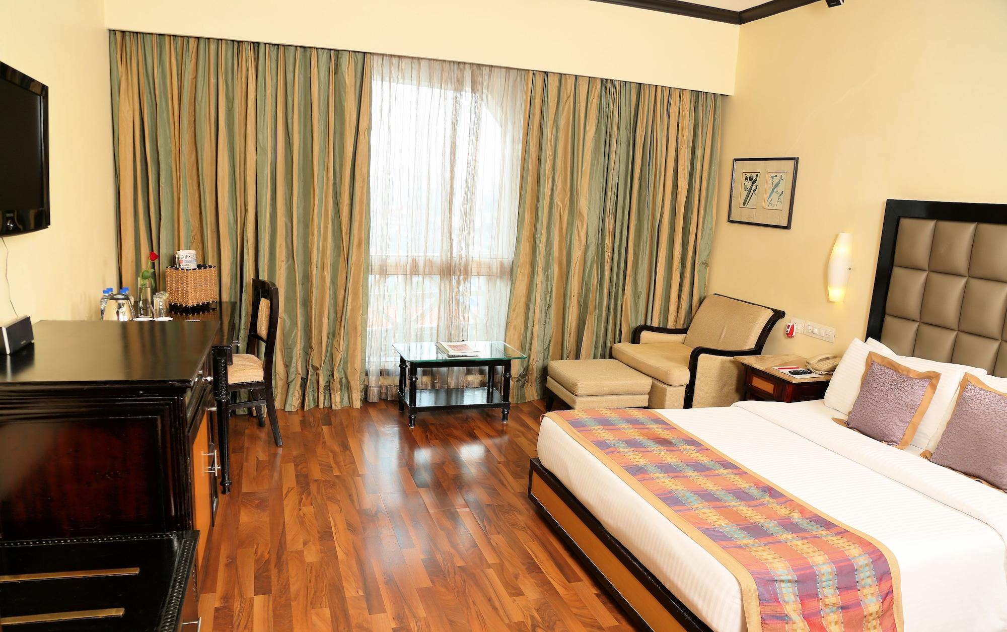 Vivanta Ernakulam, Marine Drive Kochi