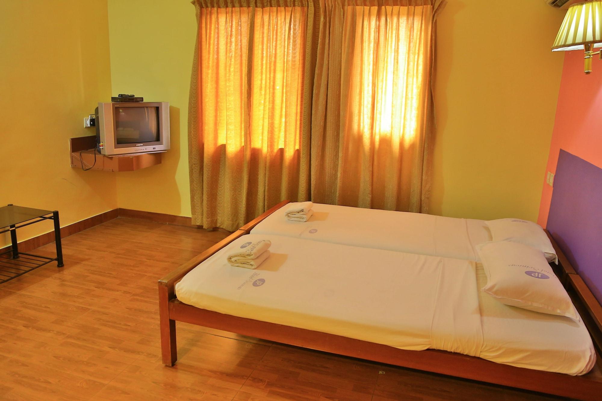 Srinivas Hotel Kochi