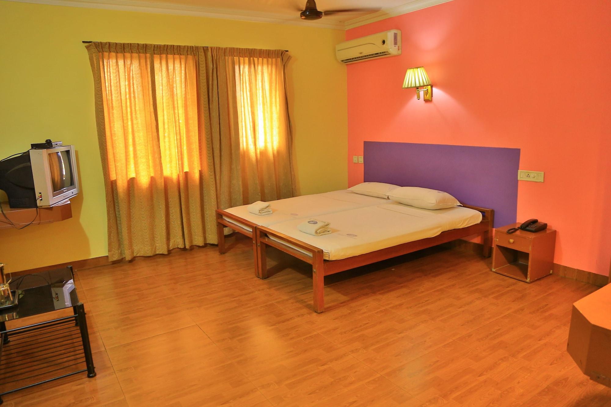 Srinivas Hotel 2*