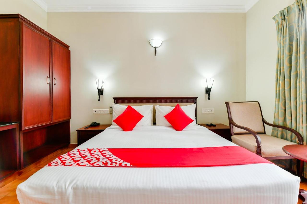 Oyo 23587 M-star Heritage P Ltd Hotel 3*