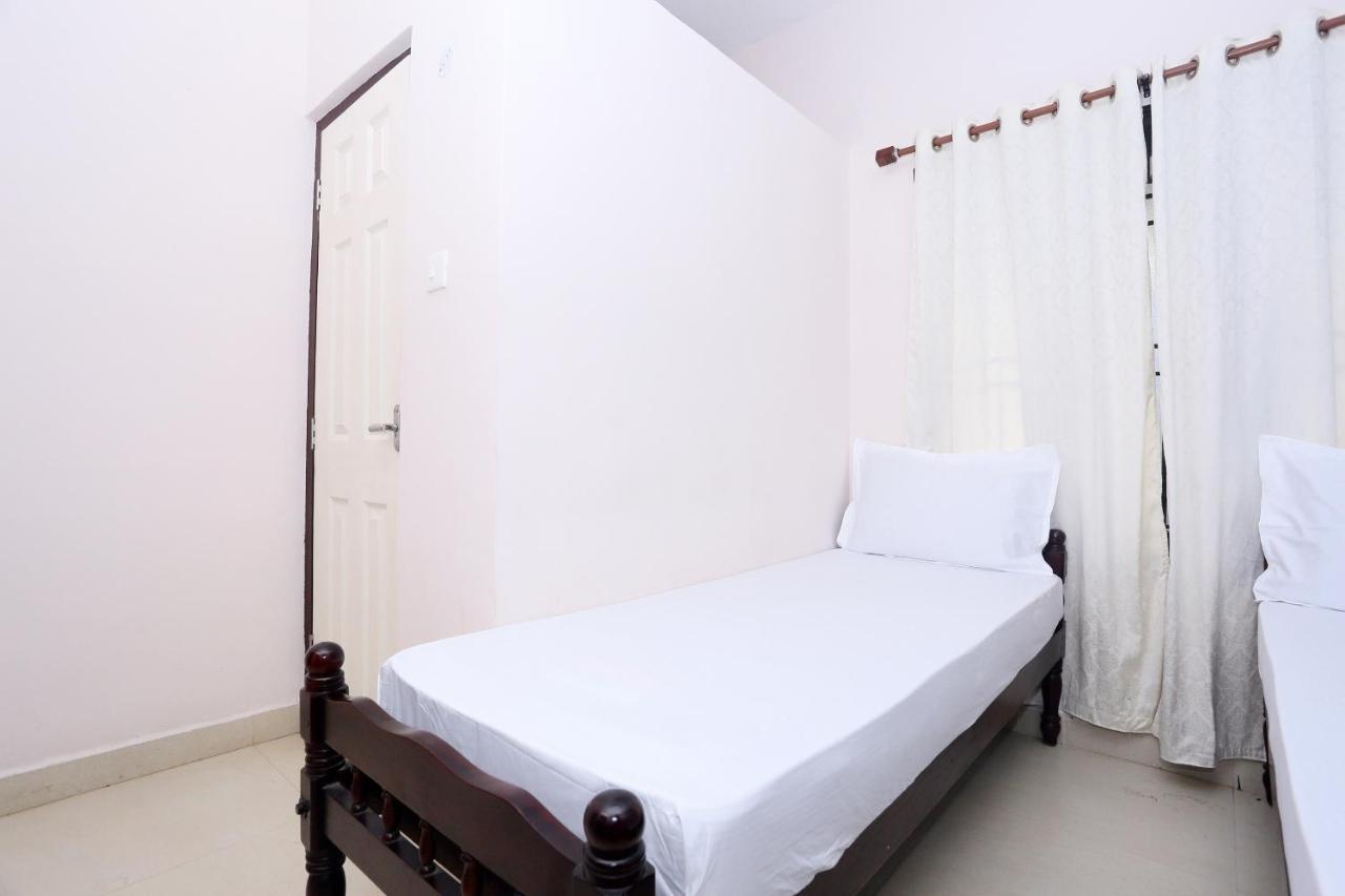 Hotel Oyo 42127 Thomsun Garden