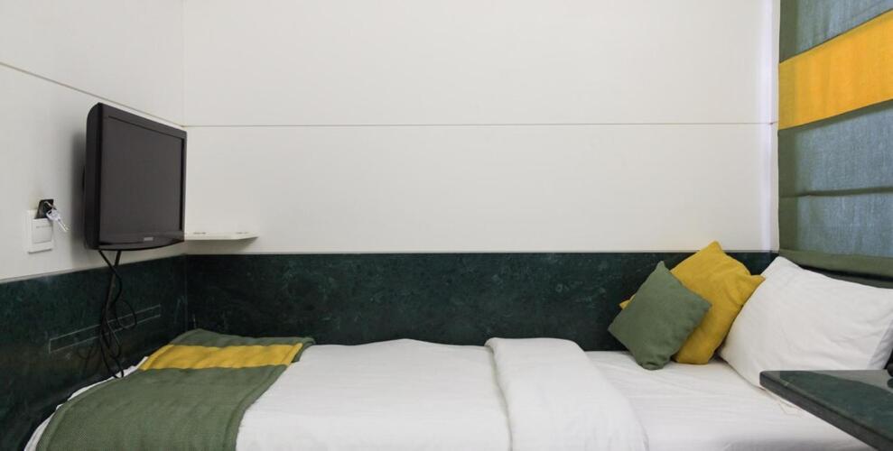 Bth Sarovaram Hotel