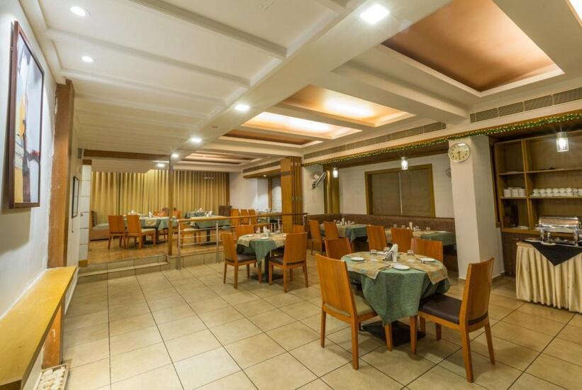 The Senate Hotel 3*