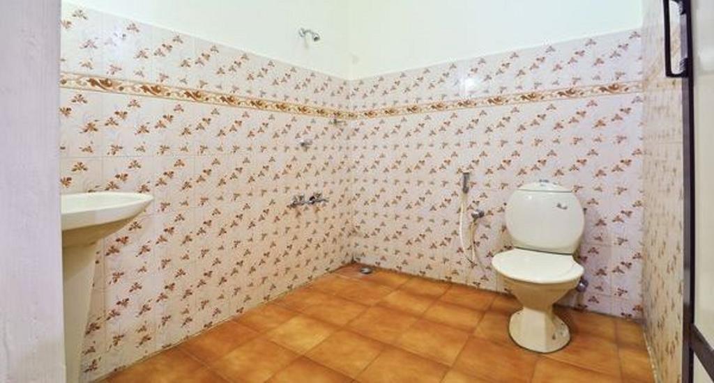 Hotel Srinivas 2*